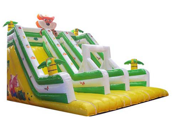 Inflatable dry slide