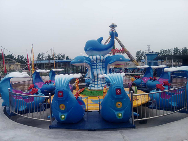 An interesting amusement equipment- Fight Shark Island Ride